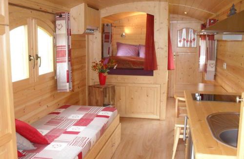 Palogneux Bed & Breakfast | La roulotte à la ferme