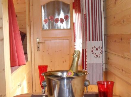 Palogneux Bed & Breakfast | La roulotte à la ferme