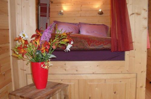 Palogneux Bed & Breakfast | La roulotte à la ferme