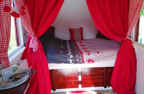 Saint-Agnan House | La Roulotte d'Élicie