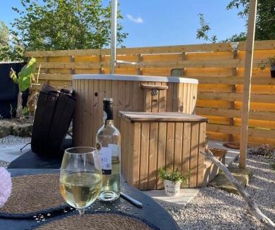 Saintes Agglomeration Other | La roulotte D'elfes