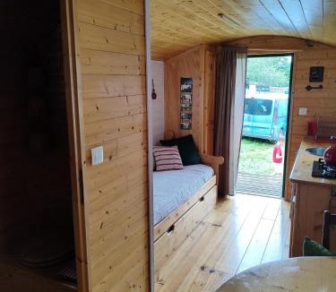 Grimbosq Other | La roulotte de Mary