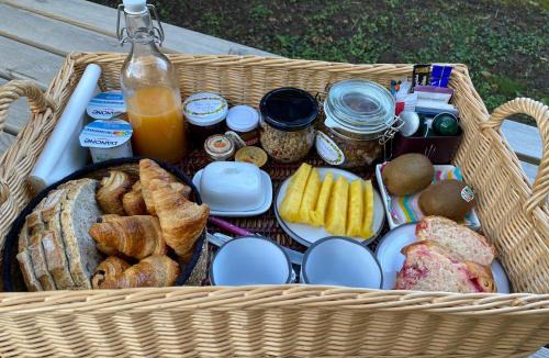 Massieux House | La Roulotte des Bords de Saône