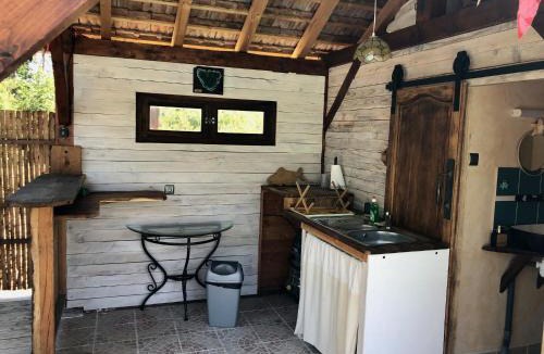 Andressac Other | La Roulotte du Coustal, Climatisé