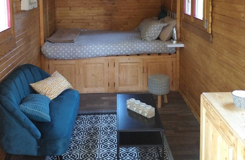 Le Vieil-Bauge House | La Roulotte Du Moulin De Palet 5