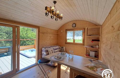 Castelnau-de-Montmiral House | La roulotte du tonnelier