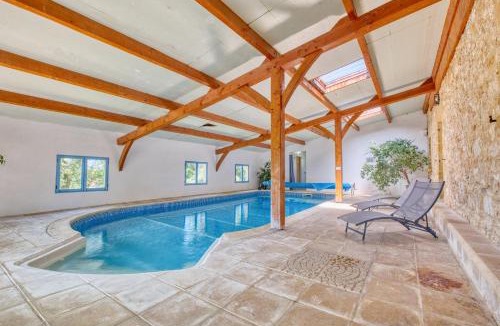 Monsac House | La Roulotte Jaune