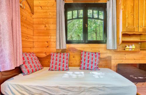 Monsac House | La Roulotte Jaune