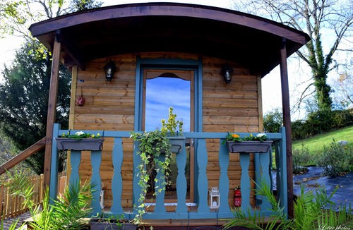 Neuilh Cabin | La Roulotte qui Chuchote