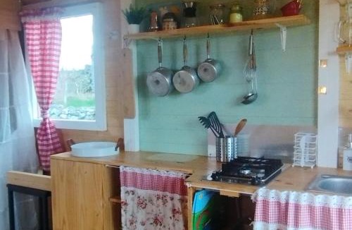 Saint-Saturnin Ski Chalet | La Roulotte romantique des volcans