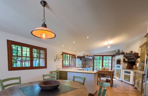 Le Rouret Villa | LA ROURETANE Pool AirCo for 10 By Sunset