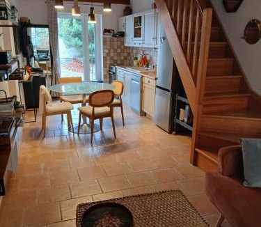 Montlaur House | La route des vignes