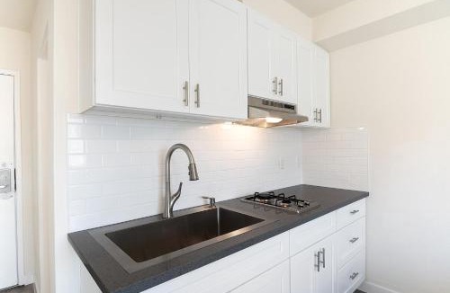 Westlake Hotel | LA Royal Viking Apartments