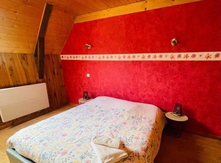 Mauriac Bed & Breakfast | La Ruche - Coquelicot