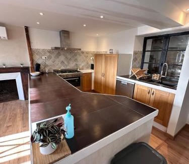 La Forestiere House | La Ruche