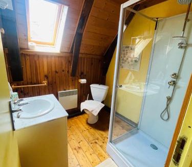 Mauriac Bed & Breakfast | La Ruche - Tournesol