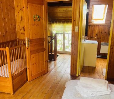 Mauriac Bed & Breakfast | La Ruche - Tournesol