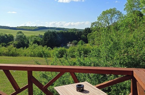 Saint-Mards-en-Othe Ski Chalet | La Ruche (with private Jacuzzi)