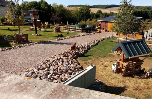 Saint-Mards-en-Othe Ski Chalet | La Ruche (with private Jacuzzi)