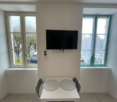 Saint-Jean-d'Angely Apartment | La Saint Jean avec climatisation