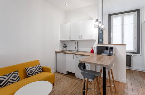 Beauvais House | La Salamandre