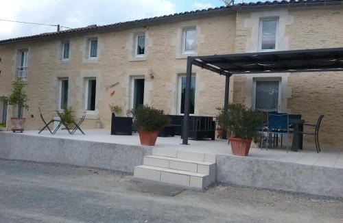 Le Busseau Bed & Breakfast | La Salamandre