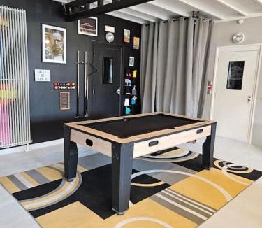 Saint-Sulpice-de-Pommeray House | La salle de jeux