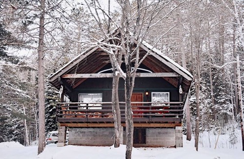 Eau Claire Cottage | La Salle Cottage