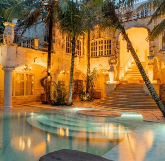 Jimbaran Hotel | La Santa Rosa