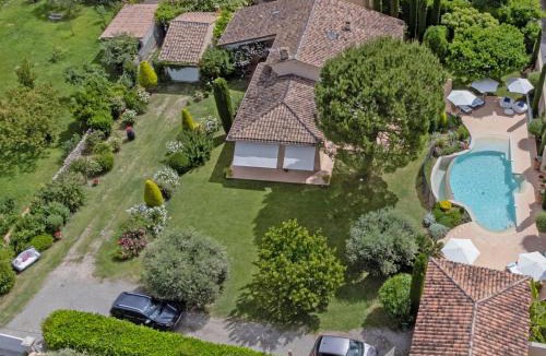 Les Mees Villa | La Sarrazine