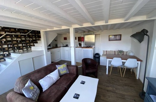 Saint-Pierre-de-Frugie House | La Saucisserie - Walnut