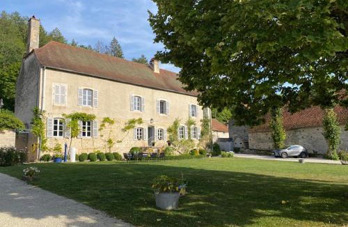 Lusigny-sur-Ouche Bed & Breakfast | La SAURA