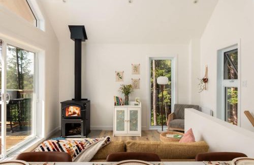 Sainte-Beatrix Apartment | La Selva - An intimate and relaxing getaway