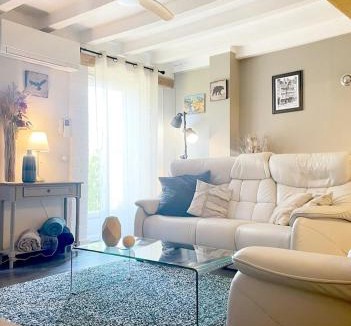 Denonville House | La Serenidad