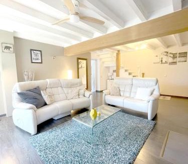 Denonville House | La Serenidad