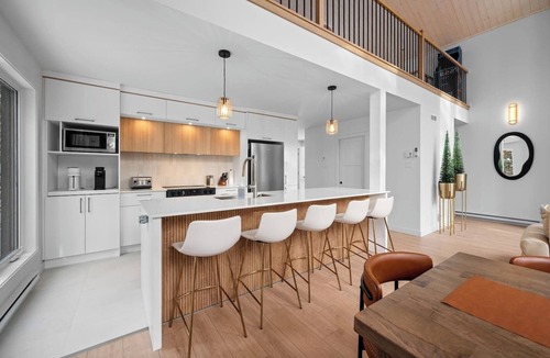 Shannon Villa | La Skandinav-4BR + AC + WiFi + FP + Hot Tub+Sauna