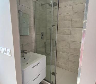 Allevard House | La soie