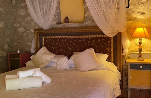 Vall de Gallinera House | La Solana - romantic room