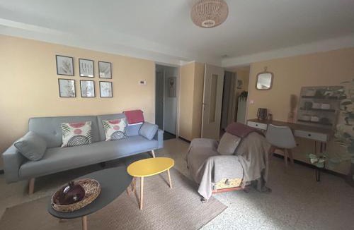 Manosque Apartment | La Soleillade