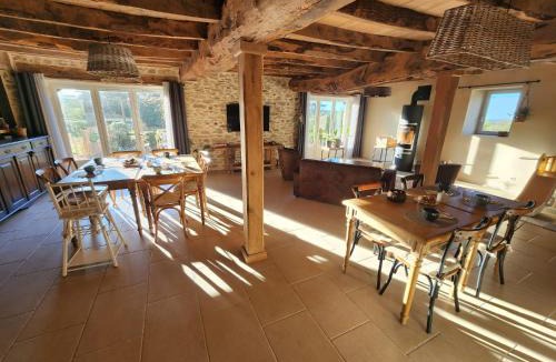 Rieupeyroux Bed & Breakfast | La Source Du Bonheur Chambres et Table d'Hôtes