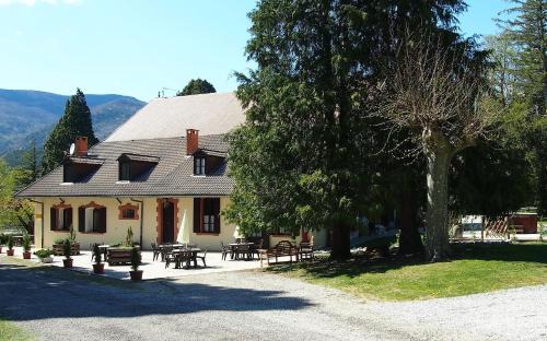 Saint-Pierre-d'Argencon Bed & Breakfast | La Source