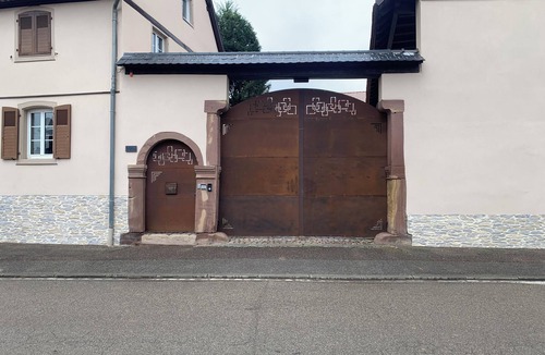 Mittelschaeffolsheim Apartment | La Stub Gite de 150m2