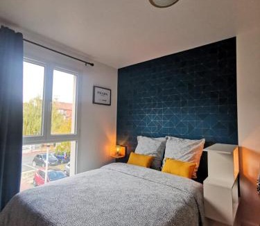 Noisy-le-Grand Apartment | La Studieuse - Hyper centre ville