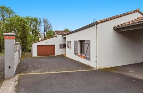 Clisson House | La Suardière - Piscine, Spacieuse et calme