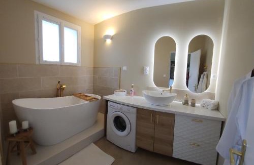 Hure House | La Suite 1828