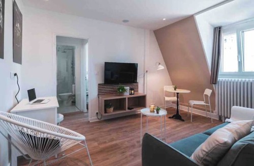 Charleville-Mezieres Apartment | La Suite 7 Gîte Urbain