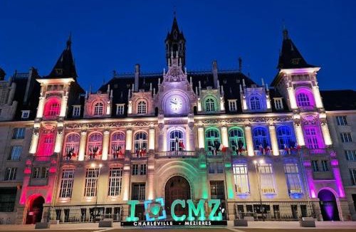 Charleville-Mezieres Apartment | La Suite 7 Gîte Urbain
