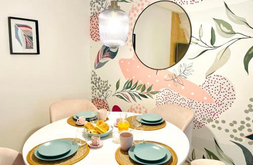 Beauvais Apartment | La Suite ALOHA, Elegant & Cosy
