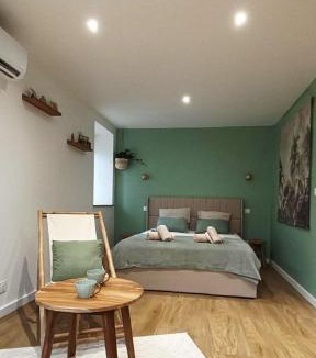 Campeneac Apartment | La suite canopée en Brocéliande