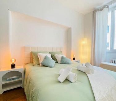 Fontainebleau Apartment | La Suite du Palais - Cozy - Netflix